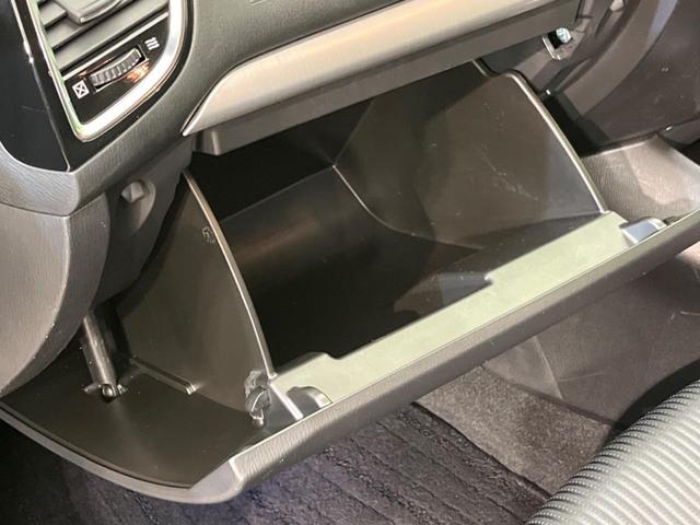 アクセラスポーツ 15Sツーリング マツダコネクト バックカメラ 衝突被害軽減システム 禁煙車 スマートキー HIDヘッド ETC クルコン オートライト デュアルエアコン 純正16インチアルミ Bluetooth フルセグ(45枚目)