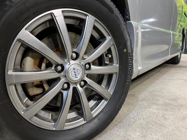 セレナ ハイウェイスター　両側電動ドア　ＳＤナビ　バックカメラ　禁煙車　ドラレコ　スマートキー　ＨＩＤヘッド　ビルトインＥＴＣ　クルコン　オートライト　オートエアコン　リアエアコン　ＣＤ再生　地デジ　アイドリングストップ（14枚目）