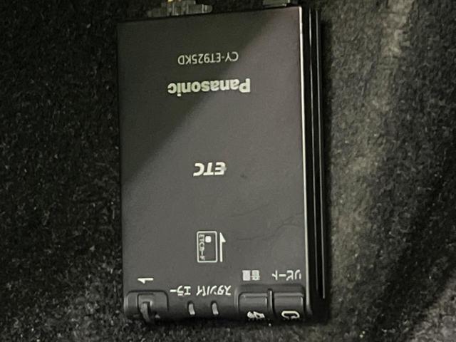 アクセラスポーツ 15XD Lパッケージ 純正DVDナビ バックカメラ 衝突被害軽減システム レーダークルーズ レザーシート パワーシート スマートキー LEDヘッド ETC オートライト デュアルエアコン 純正18インチアルミ(48枚目)