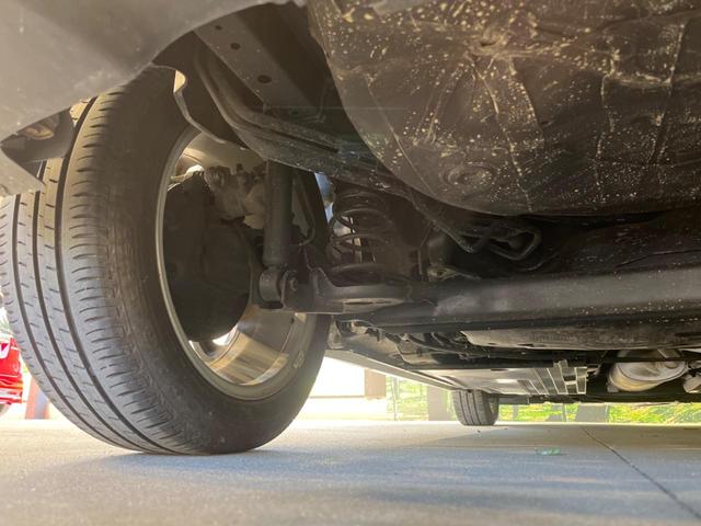 スイフト RS ドラレコ スマートキー ビルトインETC オートライト オートエアコン シートヒーター 純正15インチアルミ Bluetooth CD DVD再生 地デジ フロントフォグランプ リアフォグランプ(20枚目)