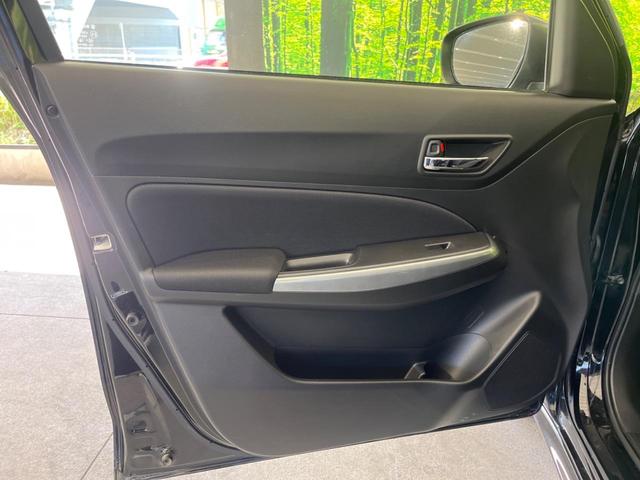 スイフト RS ドラレコ スマートキー ビルトインETC オートライト オートエアコン シートヒーター 純正15インチアルミ Bluetooth CD DVD再生 地デジ フロントフォグランプ リアフォグランプ(31枚目)