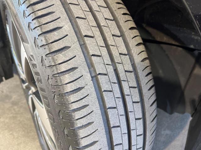 スイフト RS ドラレコ スマートキー ビルトインETC オートライト オートエアコン シートヒーター 純正15インチアルミ Bluetooth CD DVD再生 地デジ フロントフォグランプ リアフォグランプ(55枚目)