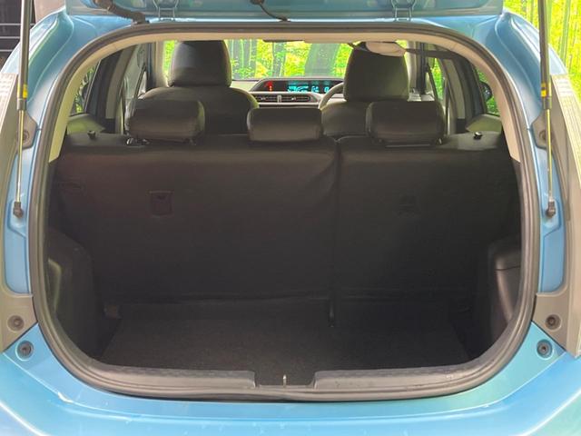 アクア Ｓ　ＳＤナビ　バックカメラ　禁煙車　スマートキー　ＥＴＣ　オートライト　オートエアコン　Ｂｌｕｅｔｏｏｔｈ　ＣＤ　ＤＶＤ再生　ステアリングスイッチ　パワーウィンドウ　電動格納ドアミラー（11枚目）