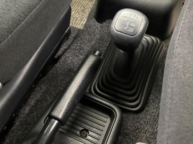 パジェロミニ アクティブフィールドエディション 4WD 純正15インチアルミ CD DVD再生 ナビ 電動格納ミラー プライバシーガラス グレーファブリックコンビシート リアワイパー メッキ加飾付フロントグリル 背面ハードカバー 革巻きステアリング(33枚目)