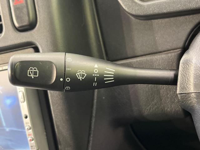 パジェロミニ アクティブフィールドエディション 4WD 純正15インチアルミ CD DVD再生 ナビ 電動格納ミラー プライバシーガラス グレーファブリックコンビシート リアワイパー メッキ加飾付フロントグリル 背面ハードカバー 革巻きステアリング(35枚目)