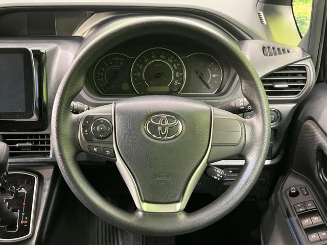 ヴォクシー Ｘ　ＳＤナビ　電動スライドドア　衝突被害軽減システム　禁煙車　ドラレコ　フリップダウン　スマートキー　ＬＥＤヘッド　ＥＴＣ　クルコン　オートハイビーム　オートライト　デュアルエアコン　車線逸脱警報（10枚目）