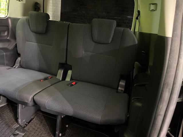 ヴォクシー Ｘ　ＳＤナビ　電動スライドドア　衝突被害軽減システム　禁煙車　ドラレコ　フリップダウン　スマートキー　ＬＥＤヘッド　ＥＴＣ　クルコン　オートハイビーム　オートライト　デュアルエアコン　車線逸脱警報（29枚目）