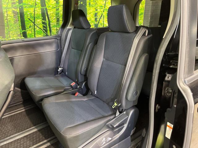 ヴォクシー Ｘ　ＳＤナビ　電動スライドドア　衝突被害軽減システム　禁煙車　ドラレコ　フリップダウン　スマートキー　ＬＥＤヘッド　ＥＴＣ　クルコン　オートハイビーム　オートライト　デュアルエアコン　車線逸脱警報（34枚目）