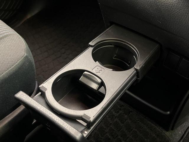 ヴォクシー Ｘ　ＳＤナビ　電動スライドドア　衝突被害軽減システム　禁煙車　ドラレコ　フリップダウン　スマートキー　ＬＥＤヘッド　ＥＴＣ　クルコン　オートハイビーム　オートライト　デュアルエアコン　車線逸脱警報（43枚目）