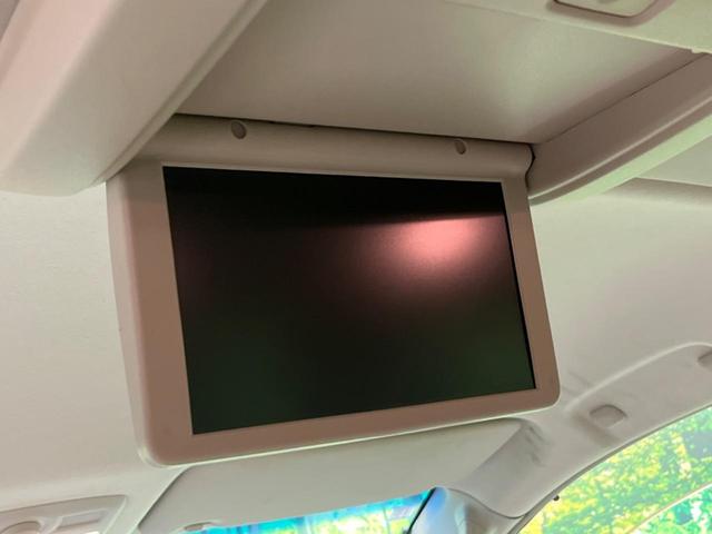 【フリップダウンモニター】大画面モニターで後席でもエンタメをお楽しみいただけます。小さなお子様にも大人気の装備です♪