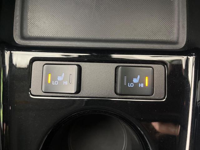 プリウス Ａツーリングセレクション　４ＷＤ　衝突軽減　レーダークルコン　純正ナビ　バックカメラ　合皮シート　前席シートヒーター　運転席パワーシート　ＬＥＤヘッド　純正１７インチアルミ　ＬＥＤフロントフォグ　フルセグ　Ｂｌｕｅｔｏｏｔｈ（5枚目）