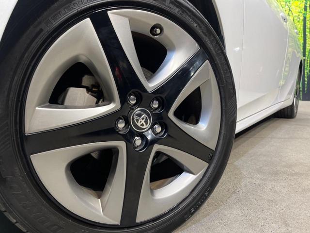 プリウス Ａツーリングセレクション　４ＷＤ　衝突軽減　レーダークルコン　純正ナビ　バックカメラ　合皮シート　前席シートヒーター　運転席パワーシート　ＬＥＤヘッド　純正１７インチアルミ　ＬＥＤフロントフォグ　フルセグ　Ｂｌｕｅｔｏｏｔｈ（12枚目）