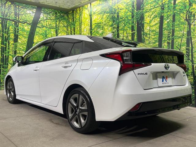 プリウス Ａツーリングセレクション　４ＷＤ　衝突軽減　レーダークルコン　純正ナビ　バックカメラ　合皮シート　前席シートヒーター　運転席パワーシート　ＬＥＤヘッド　純正１７インチアルミ　ＬＥＤフロントフォグ　フルセグ　Ｂｌｕｅｔｏｏｔｈ（16枚目）