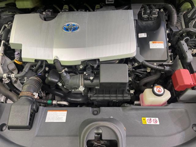 プリウス Ａツーリングセレクション　４ＷＤ　衝突軽減　レーダークルコン　純正ナビ　バックカメラ　合皮シート　前席シートヒーター　運転席パワーシート　ＬＥＤヘッド　純正１７インチアルミ　ＬＥＤフロントフォグ　フルセグ　Ｂｌｕｅｔｏｏｔｈ（18枚目）