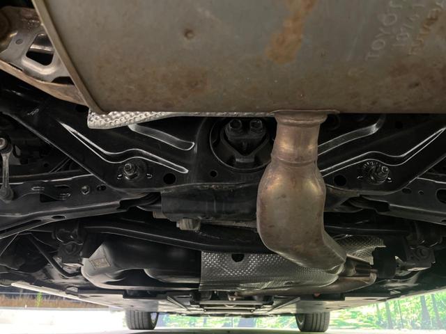 プリウス Ａツーリングセレクション　４ＷＤ　衝突軽減　レーダークルコン　純正ナビ　バックカメラ　合皮シート　前席シートヒーター　運転席パワーシート　ＬＥＤヘッド　純正１７インチアルミ　ＬＥＤフロントフォグ　フルセグ　Ｂｌｕｅｔｏｏｔｈ（19枚目）