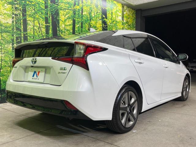 プリウス Ａツーリングセレクション　４ＷＤ　衝突軽減　レーダークルコン　純正ナビ　バックカメラ　合皮シート　前席シートヒーター　運転席パワーシート　ＬＥＤヘッド　純正１７インチアルミ　ＬＥＤフロントフォグ　フルセグ　Ｂｌｕｅｔｏｏｔｈ（22枚目）