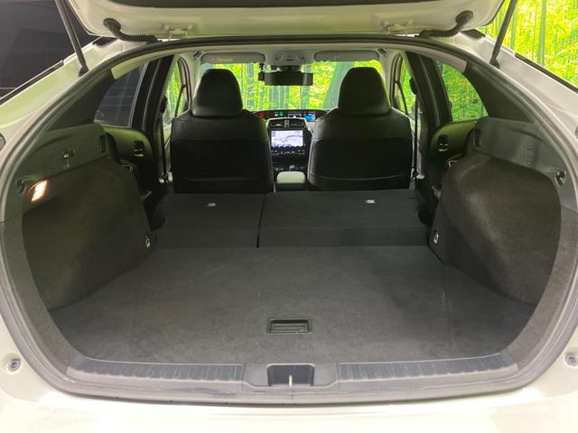 プリウス Ａツーリングセレクション　４ＷＤ　衝突軽減　レーダークルコン　純正ナビ　バックカメラ　合皮シート　前席シートヒーター　運転席パワーシート　ＬＥＤヘッド　純正１７インチアルミ　ＬＥＤフロントフォグ　フルセグ　Ｂｌｕｅｔｏｏｔｈ（30枚目）