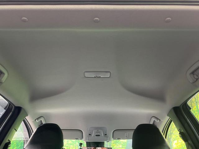 プリウス Ａツーリングセレクション　４ＷＤ　衝突軽減　レーダークルコン　純正ナビ　バックカメラ　合皮シート　前席シートヒーター　運転席パワーシート　ＬＥＤヘッド　純正１７インチアルミ　ＬＥＤフロントフォグ　フルセグ　Ｂｌｕｅｔｏｏｔｈ（31枚目）