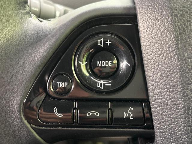 プリウス Ａツーリングセレクション　４ＷＤ　衝突軽減　レーダークルコン　純正ナビ　バックカメラ　合皮シート　前席シートヒーター　運転席パワーシート　ＬＥＤヘッド　純正１７インチアルミ　ＬＥＤフロントフォグ　フルセグ　Ｂｌｕｅｔｏｏｔｈ（42枚目）