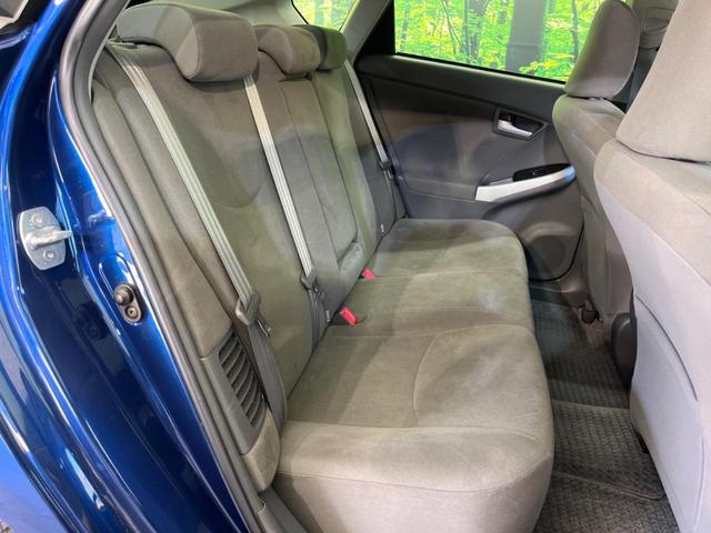 プリウス S 純正HDDナビ バックカメラ ガラスルーフ オートライト オートエアコン スマートキー ビルトインETC 電動確認ミラー CD再生 DVD再生 ステアリングリモコン 盗難防止 プライバシーガラス(9枚目)