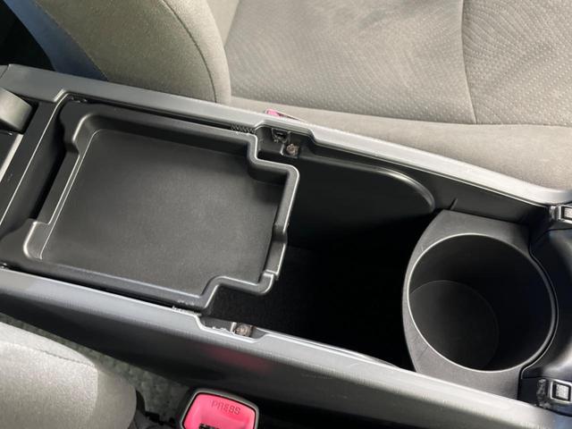 プリウス S 純正HDDナビ バックカメラ ガラスルーフ オートライト オートエアコン スマートキー ビルトインETC 電動確認ミラー CD再生 DVD再生 ステアリングリモコン 盗難防止 プライバシーガラス(38枚目)