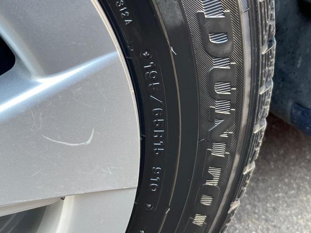 プリウス S 純正HDDナビ バックカメラ ガラスルーフ オートライト オートエアコン スマートキー ビルトインETC 電動確認ミラー CD再生 DVD再生 ステアリングリモコン 盗難防止 プライバシーガラス(55枚目)