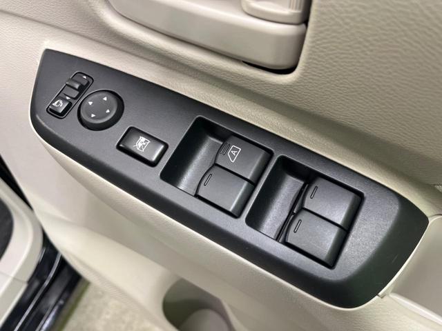 ルークス Ｓ　衝突被害軽減システム　禁煙車　コーナーセンサー　オートライト　踏み間違い防止　車線逸脱防止　ふらつき警報　標識検知機能　アイボリーシート　ステアリングスイッチ　ハイビームアシスト（5枚目）