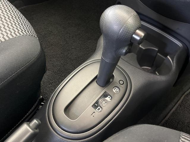 マーチ S 純正SDナビ ETC Bluetooth CD再生 DVD再生 フルセグ 電動格納ミラー 盗難防止 プライバシーガラス UVカットガラス 横滑り防止 キーレスエントリー ブレーキアシスト(40枚目)