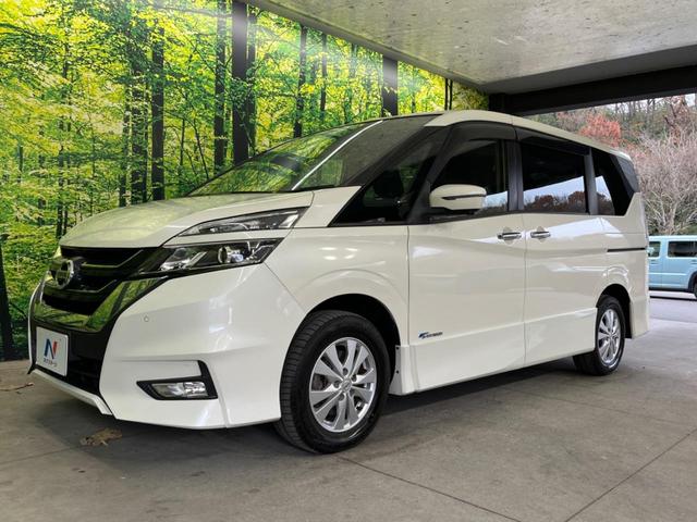 セレナ ハイウェイスター Vセレクション 4WD 両側電動ドア 純正SDナビ 後席モニター 全周囲カメラ 衝突被害軽減システム レーダークルーズ 禁煙車 スマートキー LEDヘッド ビルトインETC 純正15インチアルミ オートライト(17枚目)