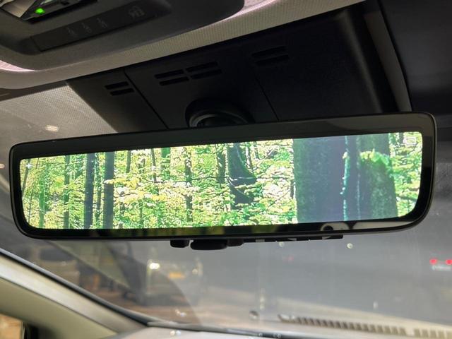 プリウス Ｚ　４ＷＤ　全周囲カメラ　衝突被害軽減システム　レーダークルーズ　禁煙車　電動リアゲート　レザーシート　前席シートエアコン　パワーシート　コーナーセンサー　スマートキー　ＬＥＤヘッド（46枚目）