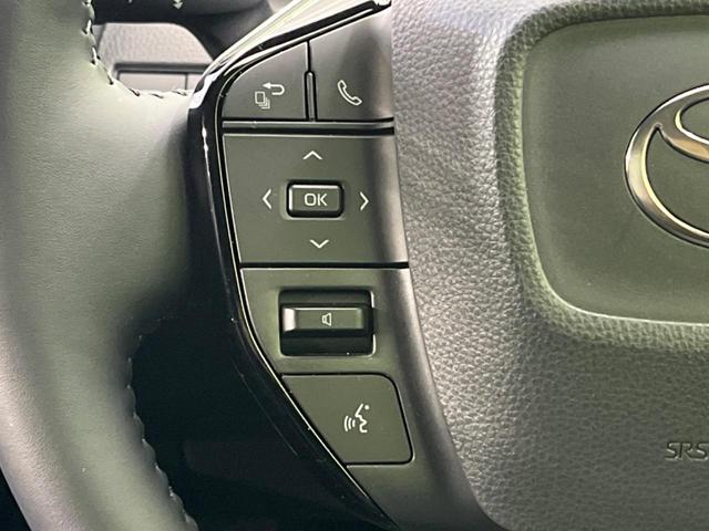 プリウス Ｚ　４ＷＤ　全周囲カメラ　衝突被害軽減システム　レーダークルーズ　禁煙車　電動リアゲート　レザーシート　前席シートエアコン　パワーシート　コーナーセンサー　スマートキー　ＬＥＤヘッド（55枚目）