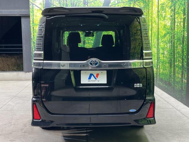 ヴォクシー ハイブリッドＺＳ　煌　両側電動ドア　バックカメラ　衝突被害軽減システム　禁煙車　スマートキー　ＬＥＤヘッド　ビルトインＥＴＣ　クルコン　車線逸脱警報　オートライト　デュアルエアコン　リアエアコン　Ｂｌｕｅｔｏｏｔｈ　ＣＤ（16枚目）