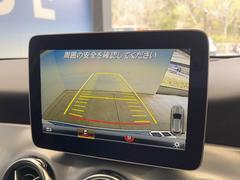 ●ガイドライン付きバックカメラ：不安な駐車もこれで安心！ガイドライン付きなので狭い箇所での駐車もラクラクです！ 5