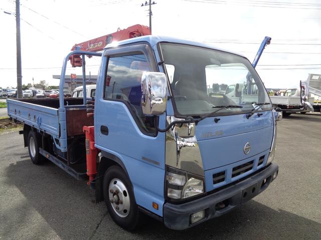 アトラストラック  2t/3段クレーン/ワイドロング/6速マニュアル/ユニック/2.3t吊り/最大積載量2000kg/スムーサーシフト/関東仕入れ車両/保証付き販売車両/内外装クリーニング済(18枚目)