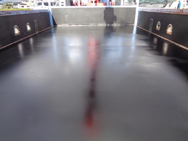 アトラストラック  2t/3段クレーン/ワイドロング/6速マニュアル/ユニック/2.3t吊り/最大積載量2000kg/スムーサーシフト/関東仕入れ車両/保証付き販売車両/内外装クリーニング済(21枚目)