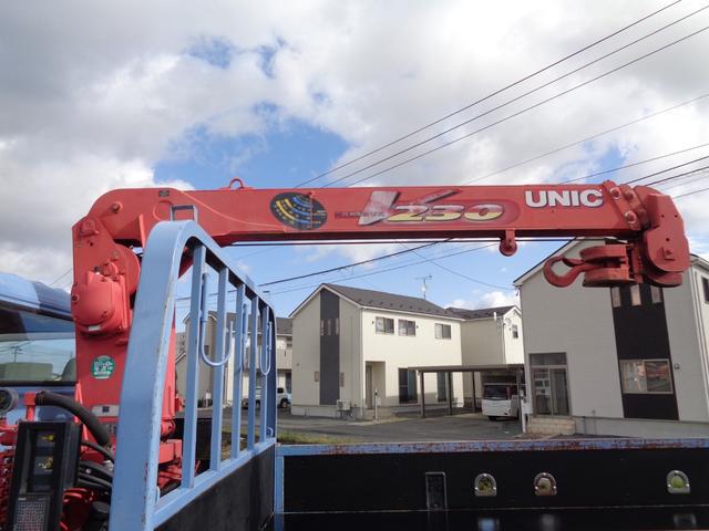 アトラストラック  2t/3段クレーン/ワイドロング/6速マニュアル/ユニック/2.3t吊り/最大積載量2000kg/スムーサーシフト/関東仕入れ車両/保証付き販売車両/内外装クリーニング済(24枚目)