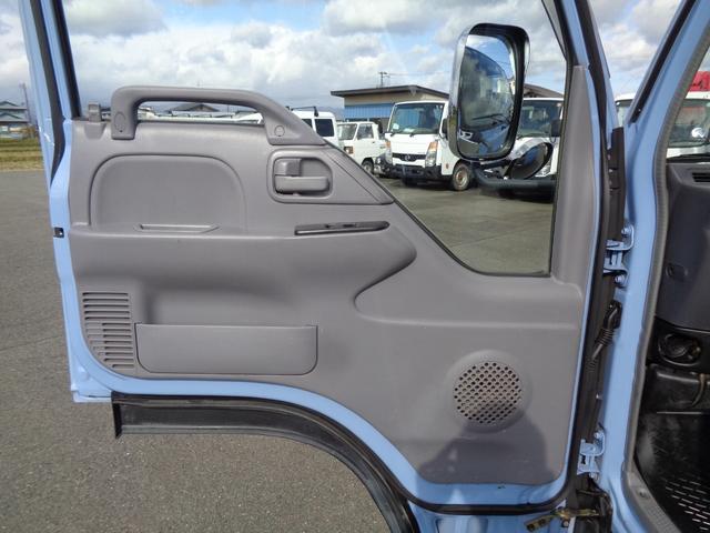 アトラストラック  2t/3段クレーン/ワイドロング/6速マニュアル/ユニック/2.3t吊り/最大積載量2000kg/スムーサーシフト/関東仕入れ車両/保証付き販売車両/内外装クリーニング済(29枚目)