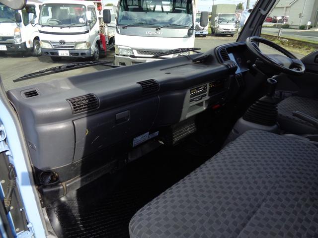 アトラストラック  2t/3段クレーン/ワイドロング/6速マニュアル/ユニック/2.3t吊り/最大積載量2000kg/スムーサーシフト/関東仕入れ車両/保証付き販売車両/内外装クリーニング済(32枚目)