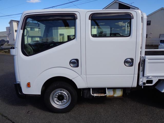 キャンターガッツ Wキャブ/6人乗り/4WD/リアシングルタイヤ/5速マニュアル/リアヒーター/キーレス/ETC/内外装クリーニング済/保証付き販売車両/(9枚目)