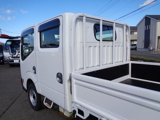 キャンターガッツ Wキャブ/6人乗り/4WD/リアシングルタイヤ/5速マニュアル/リアヒーター/キーレス/ETC/内外装クリーニング済/保証付き販売車両/(10枚目)