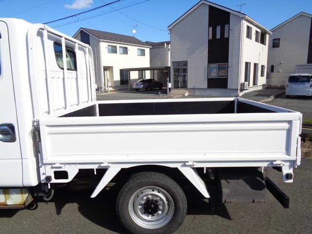 キャンターガッツ Wキャブ/6人乗り/4WD/リアシングルタイヤ/5速マニュアル/リアヒーター/キーレス/ETC/内外装クリーニング済/保証付き販売車両/(11枚目)