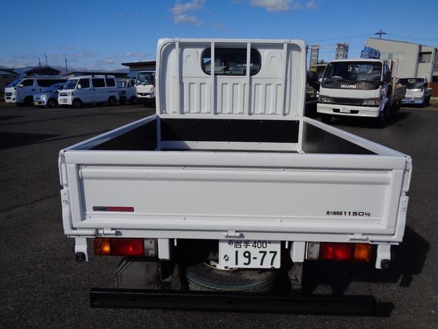 キャンターガッツ Wキャブ/6人乗り/4WD/リアシングルタイヤ/5速マニュアル/リアヒーター/キーレス/ETC/内外装クリーニング済/保証付き販売車両/(13枚目)