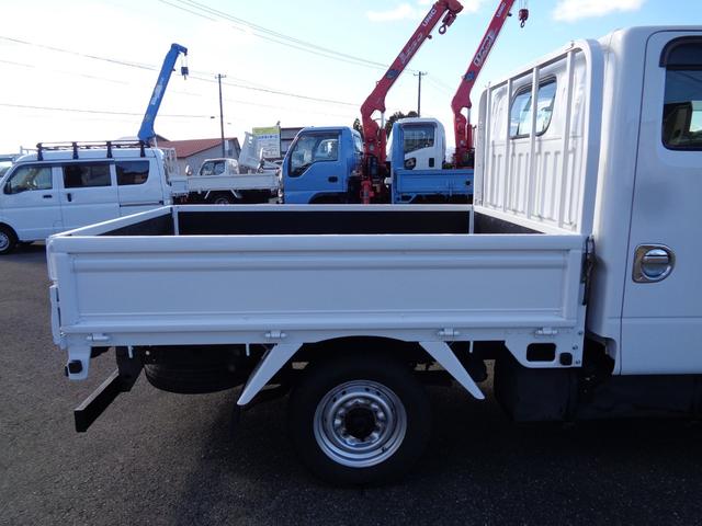 キャンターガッツ Wキャブ/6人乗り/4WD/リアシングルタイヤ/5速マニュアル/リアヒーター/キーレス/ETC/内外装クリーニング済/保証付き販売車両/(16枚目)