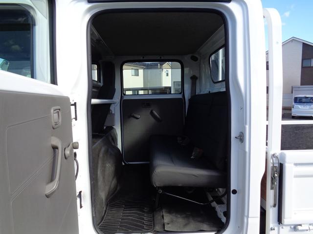 キャンターガッツ Wキャブ/6人乗り/4WD/リアシングルタイヤ/5速マニュアル/リアヒーター/キーレス/ETC/内外装クリーニング済/保証付き販売車両/(29枚目)