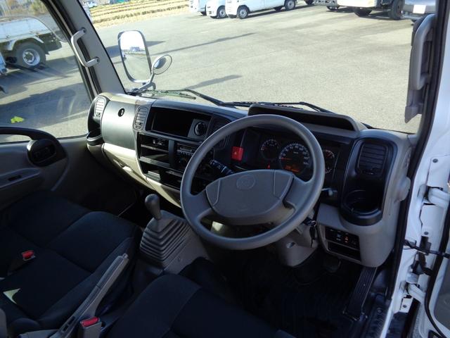 キャンターガッツ Wキャブ/6人乗り/4WD/リアシングルタイヤ/5速マニュアル/リアヒーター/キーレス/ETC/内外装クリーニング済/保証付き販売車両/(39枚目)