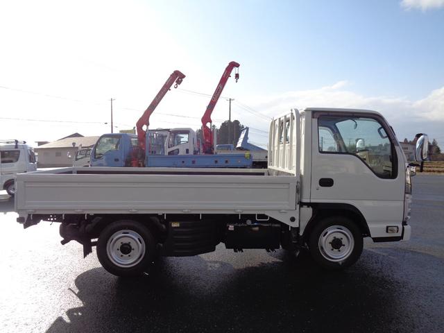 エルフトラック 1.5t/4WD/平ボディ/リアシングルタイヤ/オートマ/10尺平ボディ/関東仕入れ/内外装クリーニング済/保証付き販売車両(14枚目)