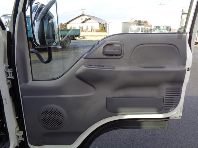 エルフトラック 1.5t/4WD/平ボディ/リアシングルタイヤ/オートマ/10尺平ボディ/関東仕入れ/内外装クリーニング済/保証付き販売車両(27枚目)