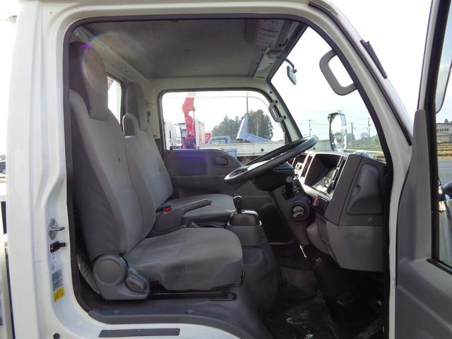 エルフトラック 1.5t/4WD/平ボディ/リアシングルタイヤ/オートマ/10尺平ボディ/関東仕入れ/内外装クリーニング済/保証付き販売車両(29枚目)