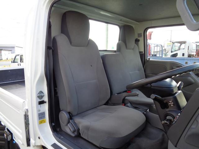 エルフトラック 1.5t/4WD/平ボディ/リアシングルタイヤ/オートマ/10尺平ボディ/関東仕入れ/内外装クリーニング済/保証付き販売車両(30枚目)