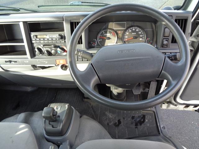 エルフトラック 1.5t/4WD/平ボディ/リアシングルタイヤ/オートマ/10尺平ボディ/関東仕入れ/内外装クリーニング済/保証付き販売車両(32枚目)